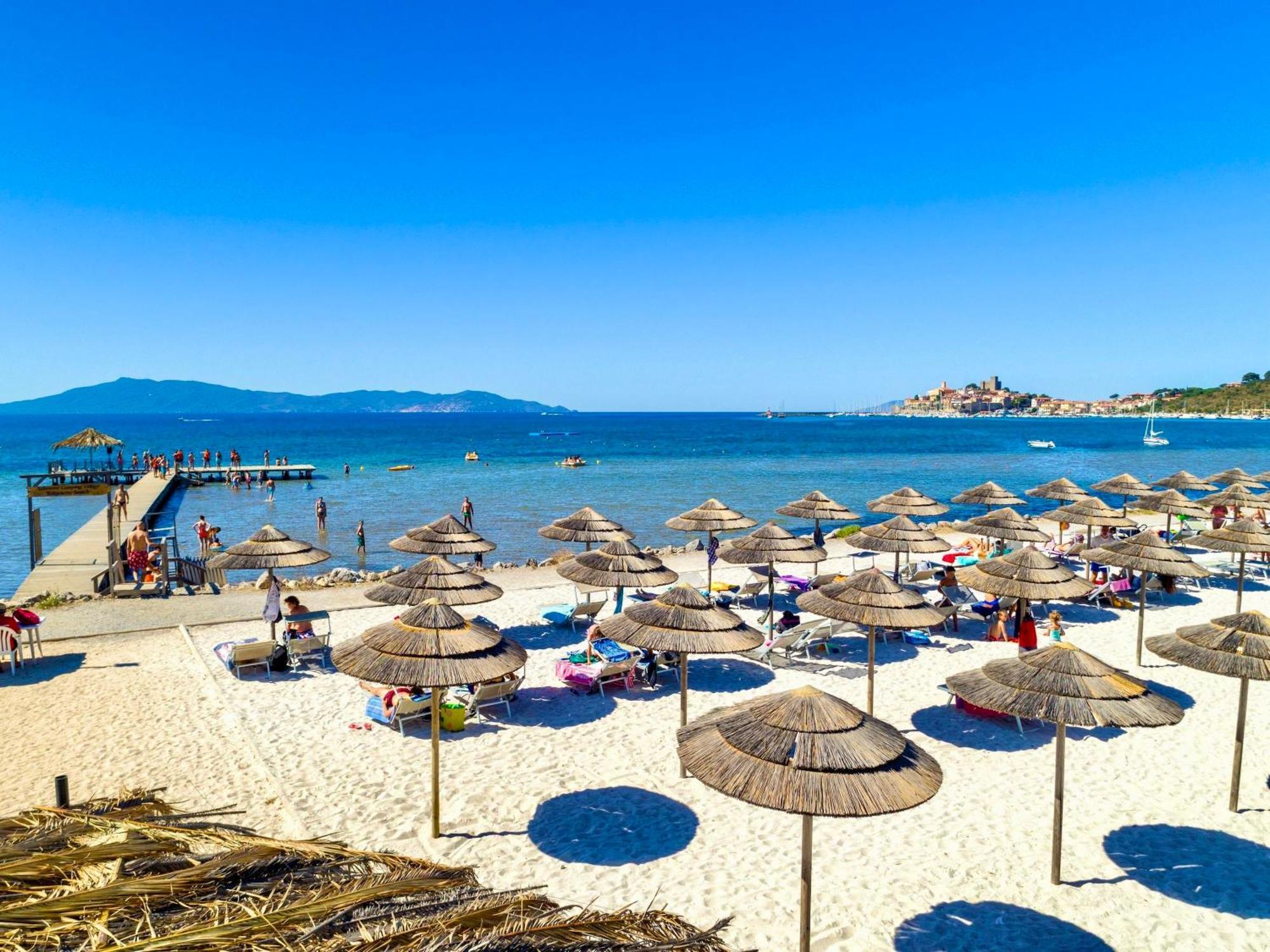Isa - Residence With Pool And Private Beach In Talamone Just 500 Mt From The Beach エクステリア 写真